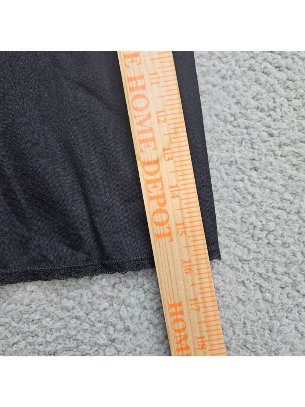 Vanity Fair Black Half Slip Skirt Nylon Lace Hem 16" Medium mini length - Picture 2 of 6